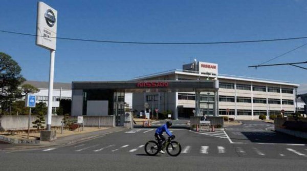 涨盈配 亏损300亿，日本汽车巨头关闭旗舰工厂